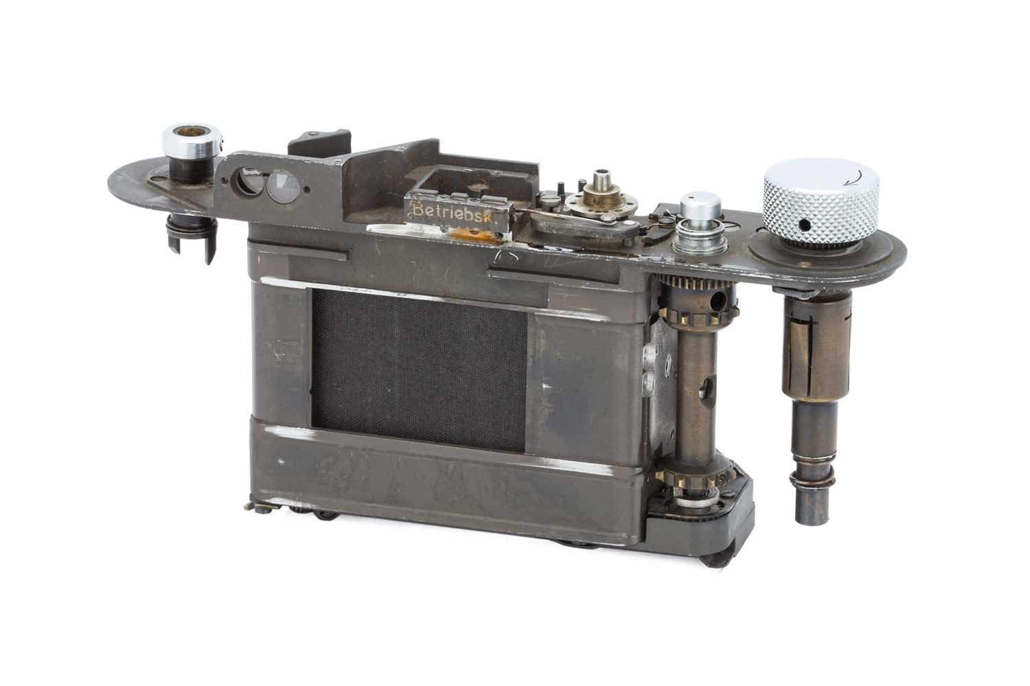 Lot 28 - A Leica Betriebsk Shutter Crate No.113